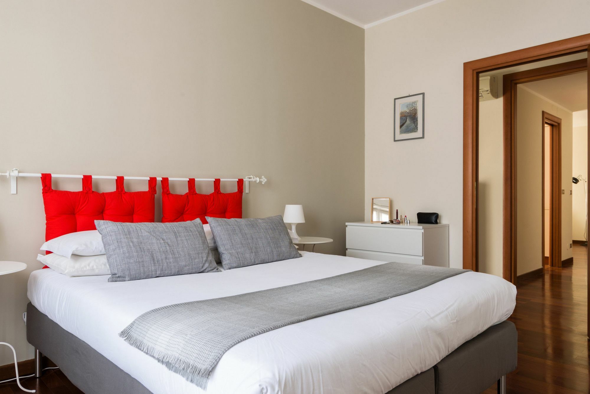 Homeathotel - Reina Apt Milano Dış mekan fotoğraf